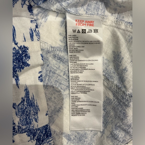 Kimchi Blue
Women's Blue Lennon Ceramic Print Linen Cami Top - Picture 11 of 11